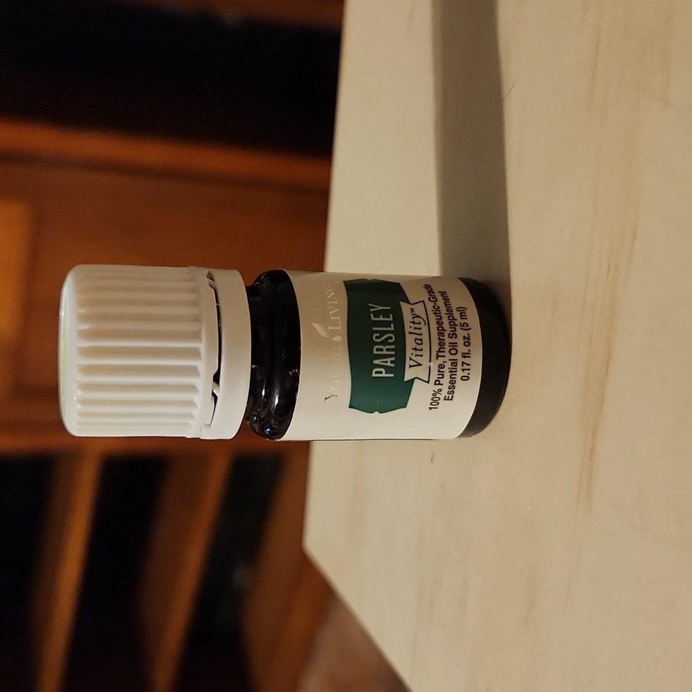 Young Living Parsley Vitality 5 ml